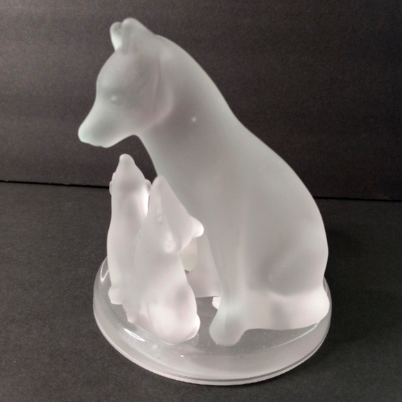 PartyLite Frosted Glass Wolf Mom And Pups Candle Holder - Picture 1 of 10